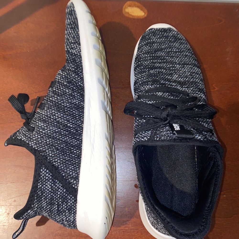 Adidas Cloudfoam Tennis Shoes- SZ: 8.5